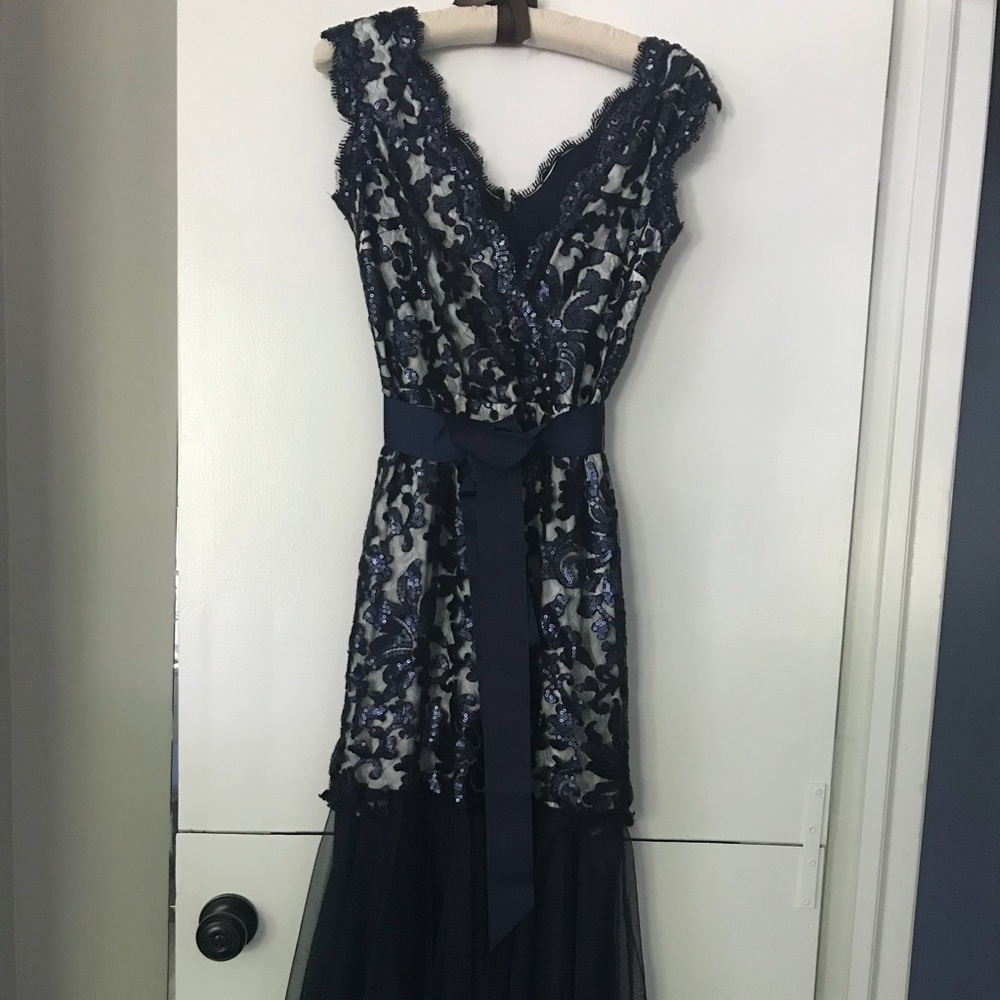 Stunning dress!